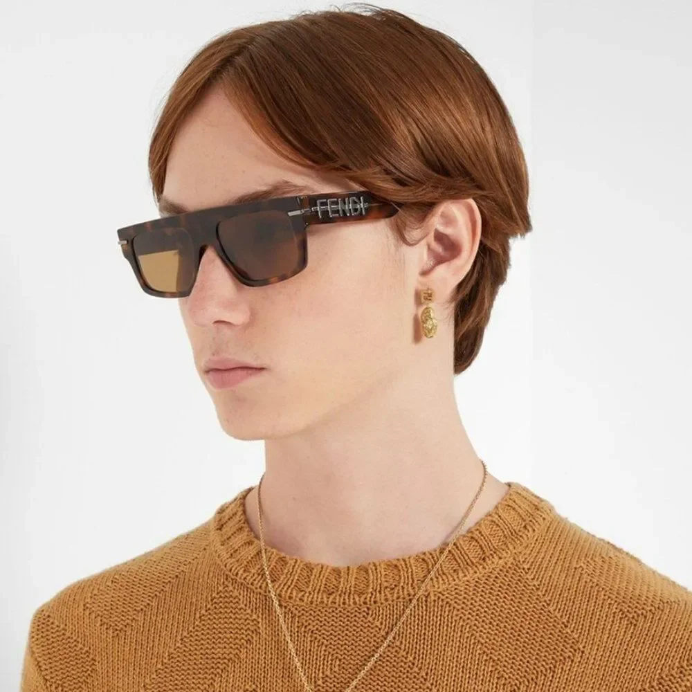 NEW Fendi FE40091U FENDIGRAPHY 69A Bordeaux Grey Unisex Square Sunglasses